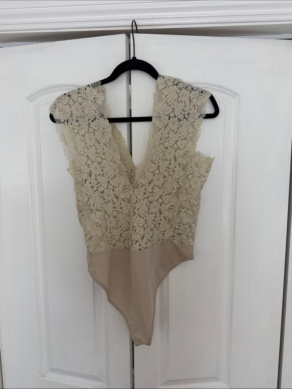 Zara Lace V-Neck Bodysuit in Beige